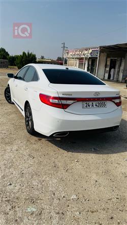 هيونداي أزيرا